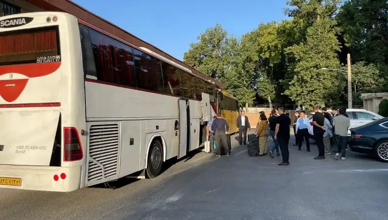 Şiraz'da Feci Otobüs Kazası: 21 Kişinin Hayatını Kaybettiği Olayın Detayları