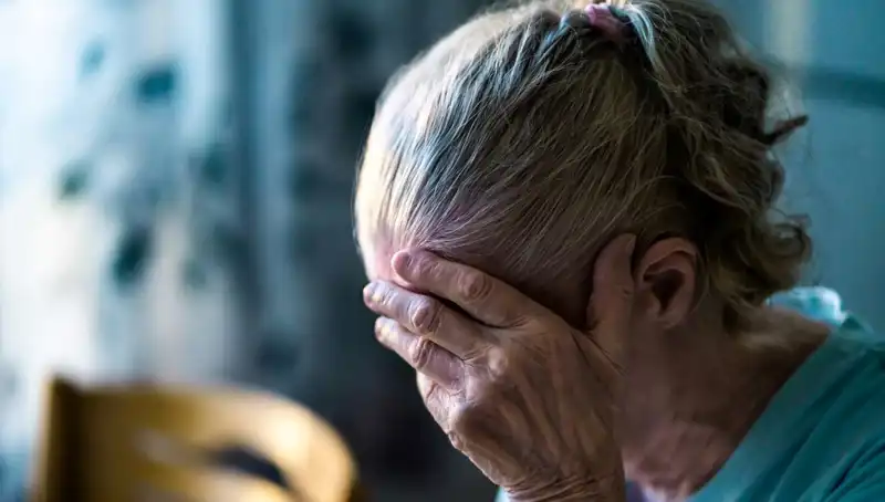 Alzheimer'a Yol Açan Alışkanlıklar: Nöroloji Profesöründen Önemli Açıklamalar