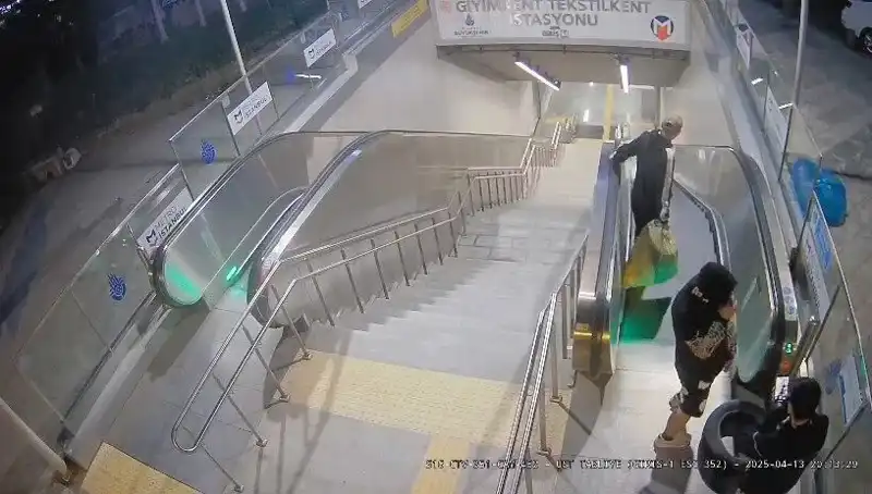 Metro İstasyonunda Çöp ve Lastik Atan Şüpheliler Gözaltına Alındı!