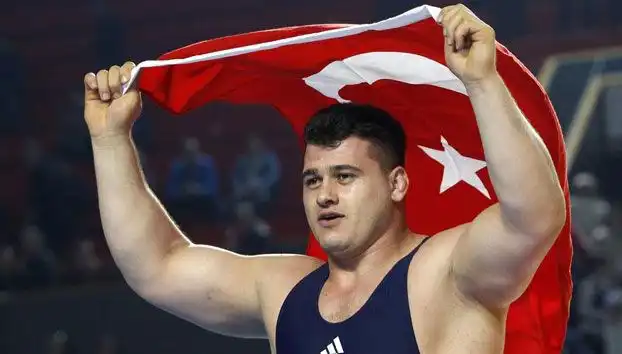 Rıza Kayaalp’e Şok Ceza: 4 Yıl Güreş Men Cezası Açıklandı!