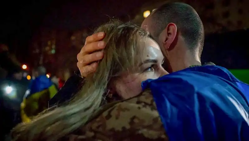 Ukrayna ve Rusya Arasında İki Ülkenin 175'er Savaş Esirini Takas Ettiği Duyuruldu
