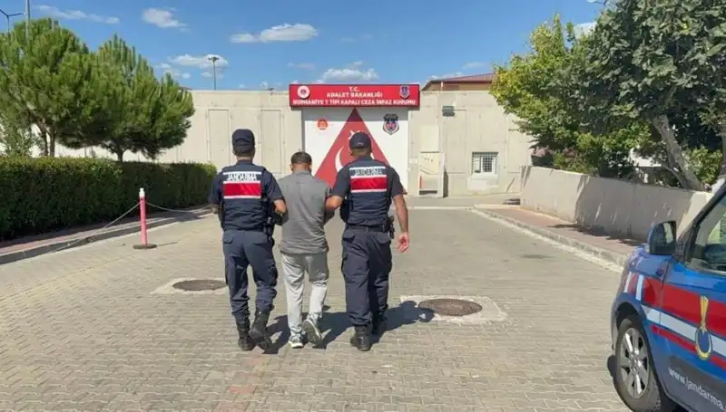 44 Yıl Hapis Cezasıyla Aranan Şahıs Edremit'te Yakalandı