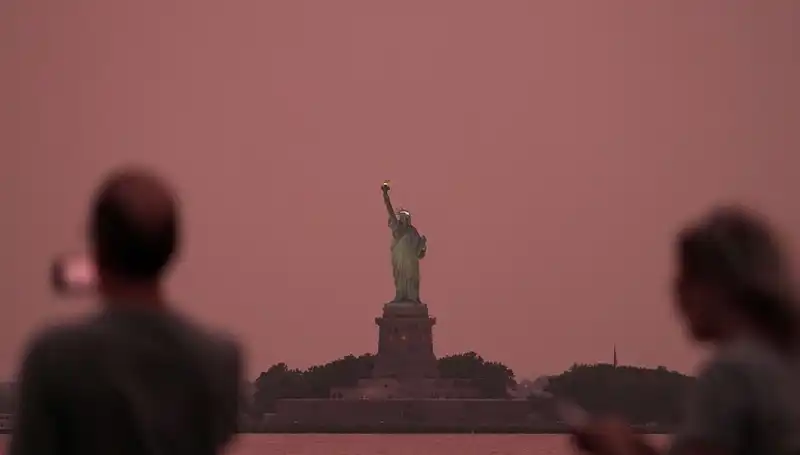 Kanada Orman Yangınları, New York’ta Korkutucu Duman Kaplaması Oluşturdu